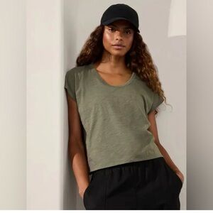 ATHLETA Scoop Neck Olive Women’s Short Sleeve Size XL NWT